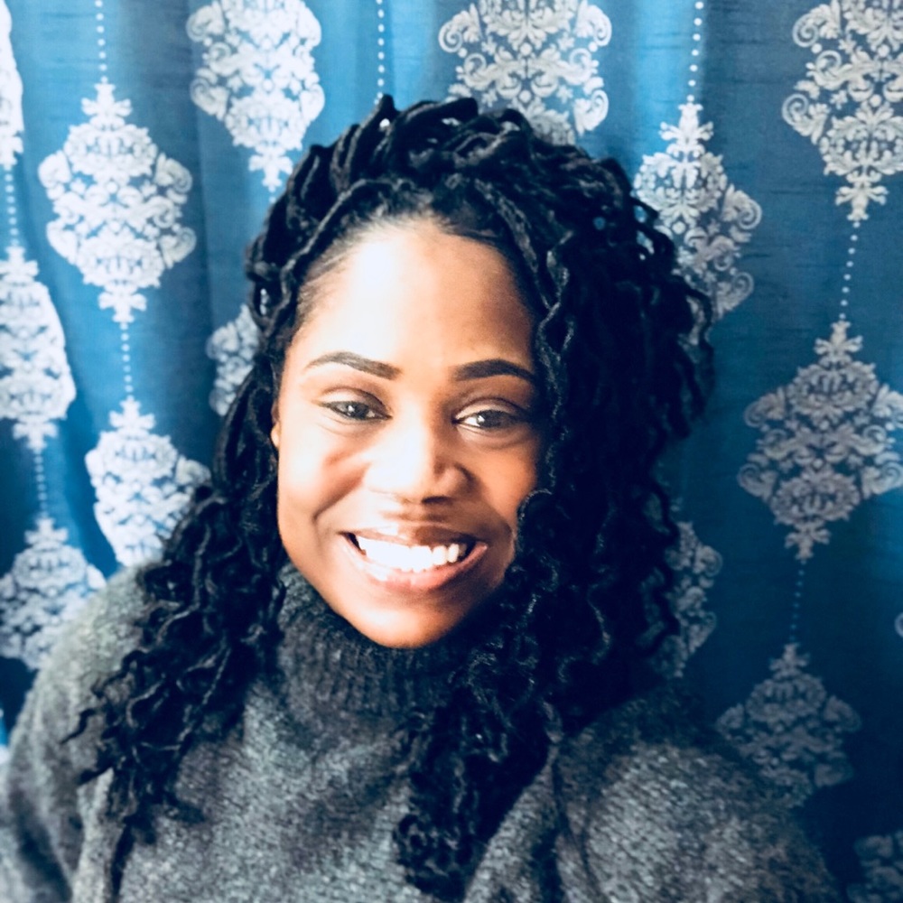 Meet your Posher, Iesha